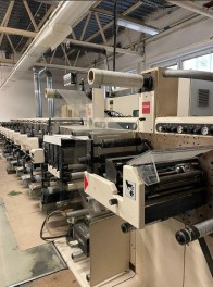 Flexographic printing machine